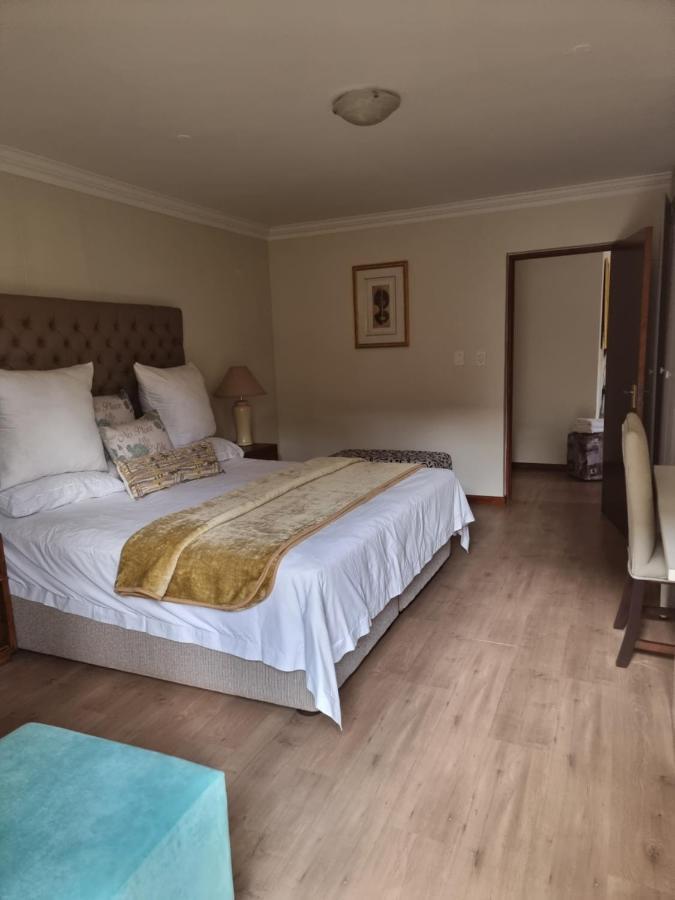 Apartment 400 On Delphinus Pretoria